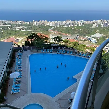 Hotel de apartamente Goldcity 2 Chambres, Vue Sur Mer, Aquapark Non Inclus